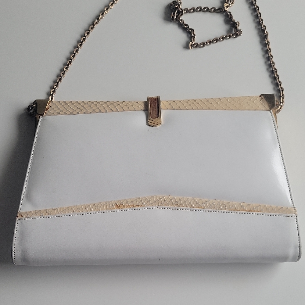 VINTAGE Elegant White and Chain Shoulder Bag